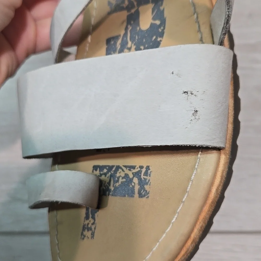 Sorel Women Ankle Leather Sandals Flats flip flop shoes sz 7
